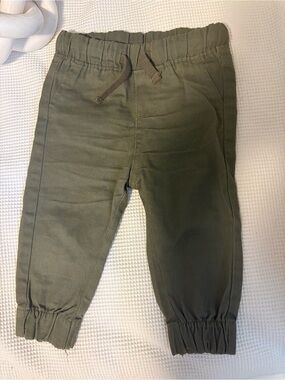 ⭐️5/$30 Ben Sherman Kids Olive Jogger Pants